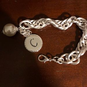 INITIAL BOUTIQUE BRACELET